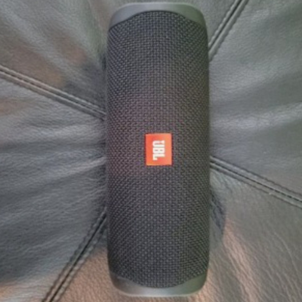 JBL flip 5